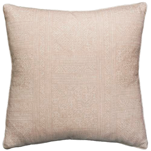 Подушка OSTUNI Blush, Sophie Paterson Andrew Martin, стоимость 20 000 руб. 